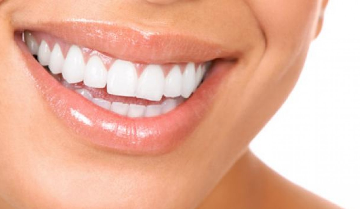 Las 5 claves para mejorar el blanco y la salud de tus dientes