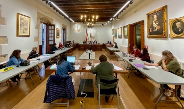 El Pleno aprobó por unanimidad que Hondarribia se una al Pacto Social Vasco para la Migración